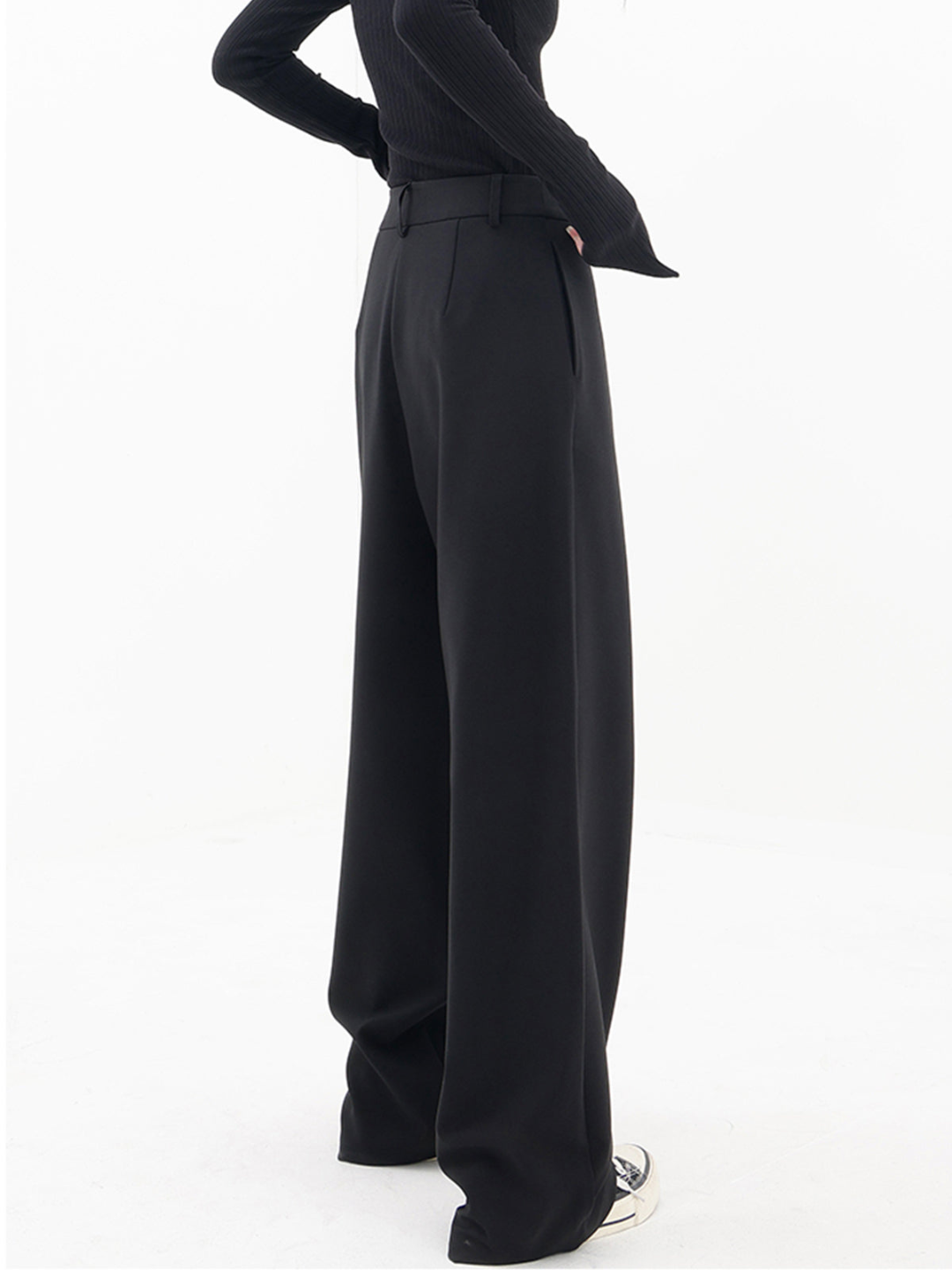 Sarah-Toronto | Elegant Palazzo Pants